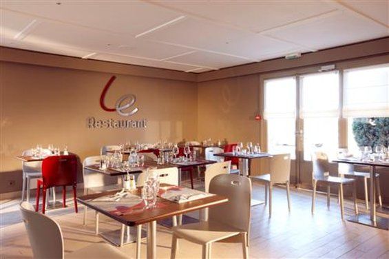 Campanile Creil -